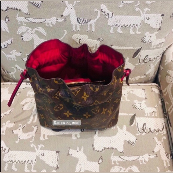 💕💬 LOUIS VUITTON NOÉ POUCH ✨ - Picture 10 of 11